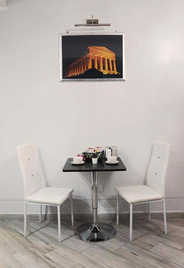 B&B Agrigento Da Tony Palermo Dış mekan fotoğraf